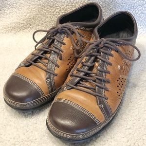 Aetrex Diana Leather Oxford Saddle Shoes